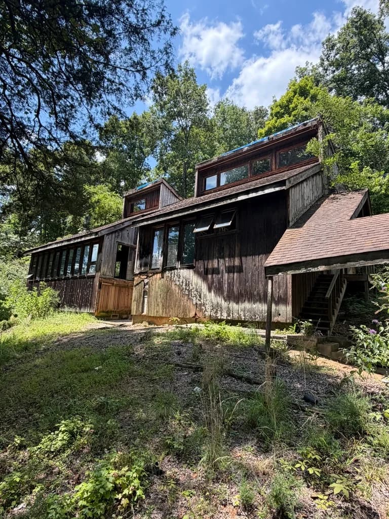 8833 Cove Point Lane